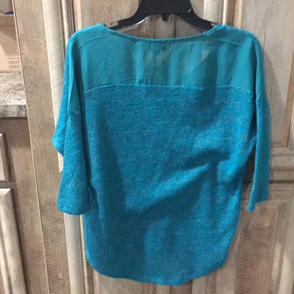 Pretty Green Color Women’s Size Small Petite Top (Mossimo Brand) - Picture 2 of 5